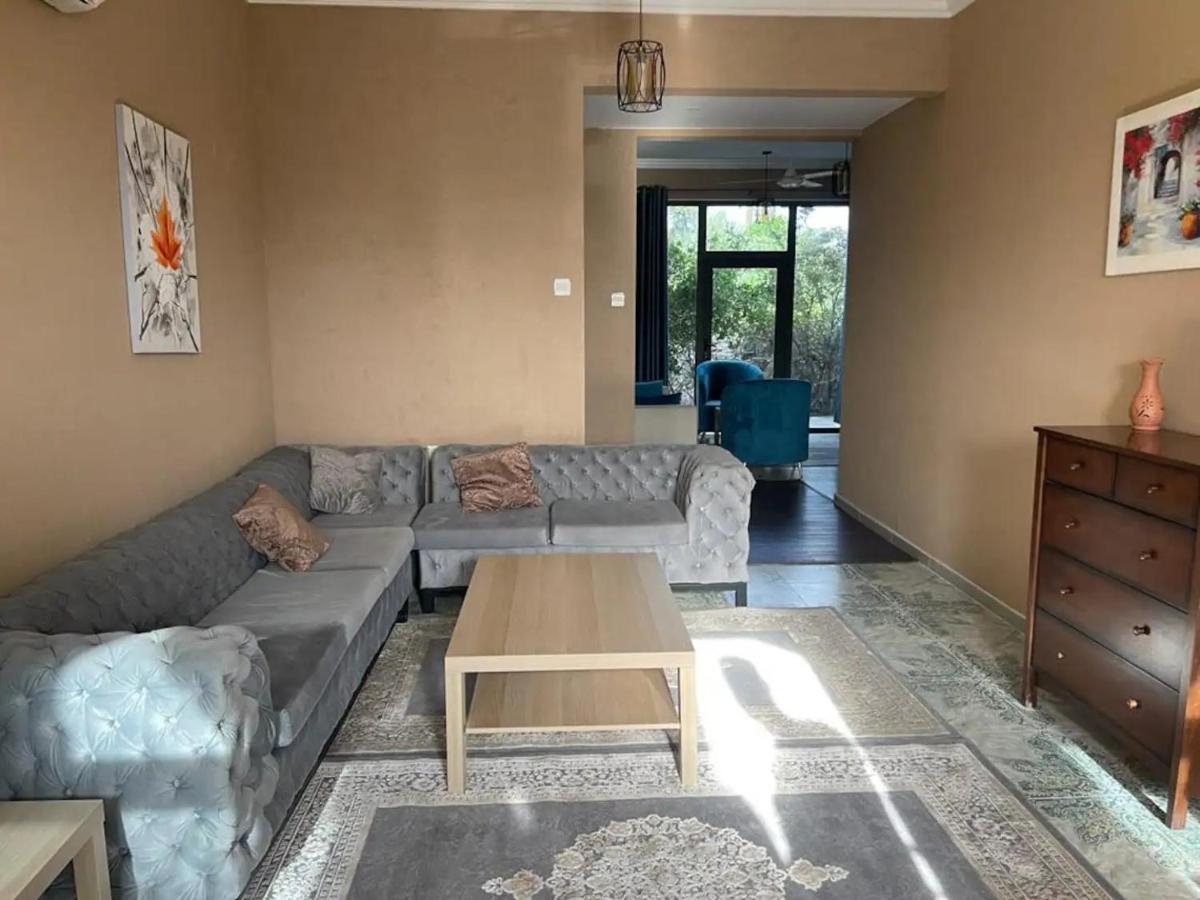 Rose Guesthouse Al 'Aqar エクステリア 写真