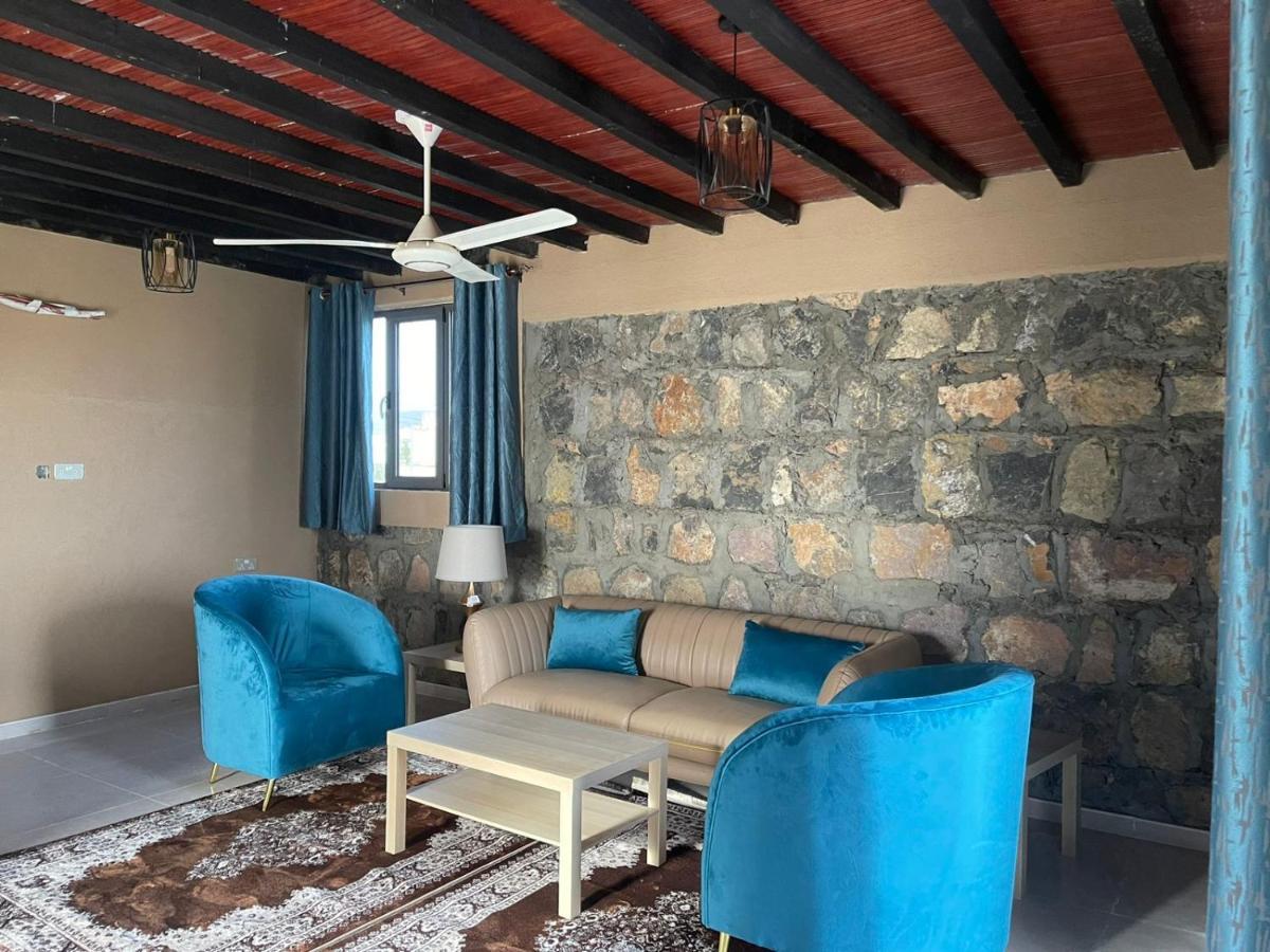 Rose Guesthouse Al 'Aqar エクステリア 写真