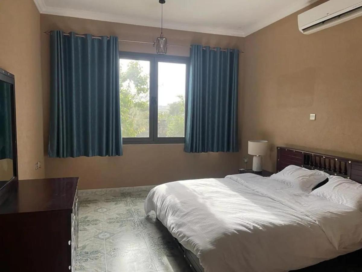 Rose Guesthouse Al 'Aqar エクステリア 写真