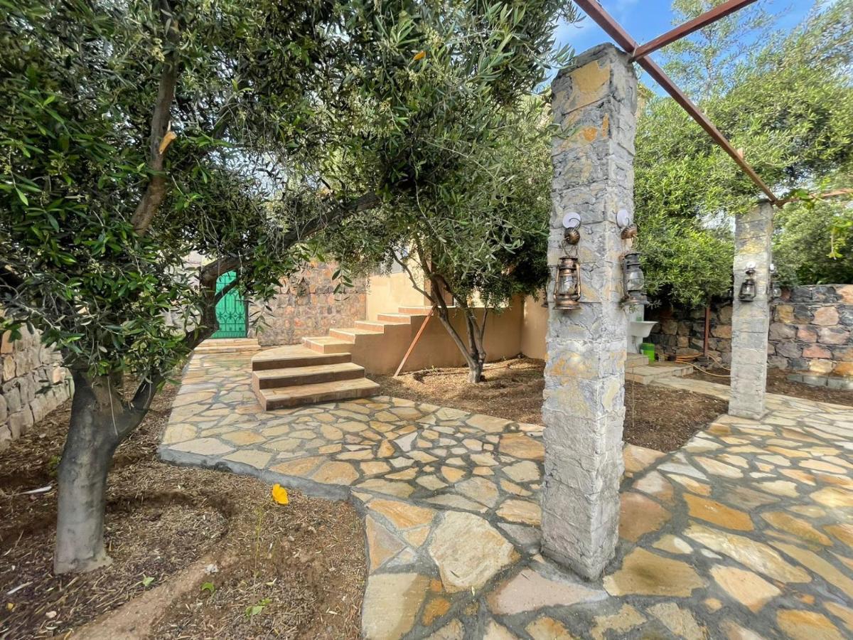 Rose Guesthouse Al 'Aqar エクステリア 写真